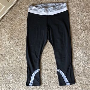 Lululemon cropped leggings